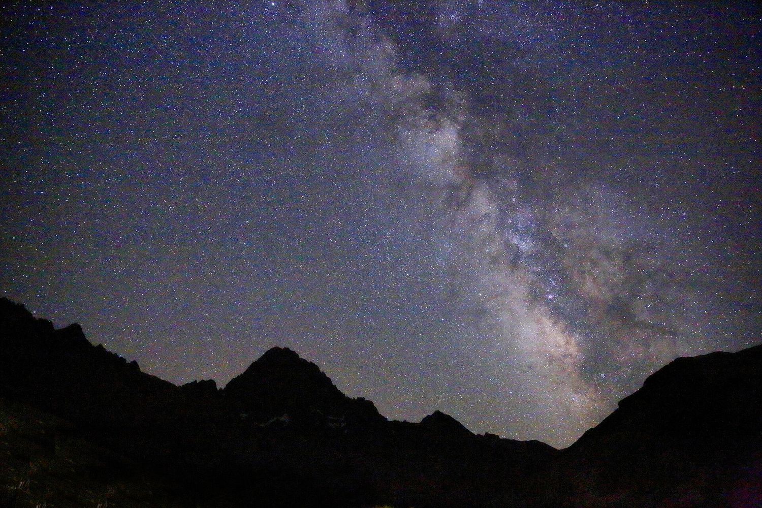 Milky Way above ridgeline