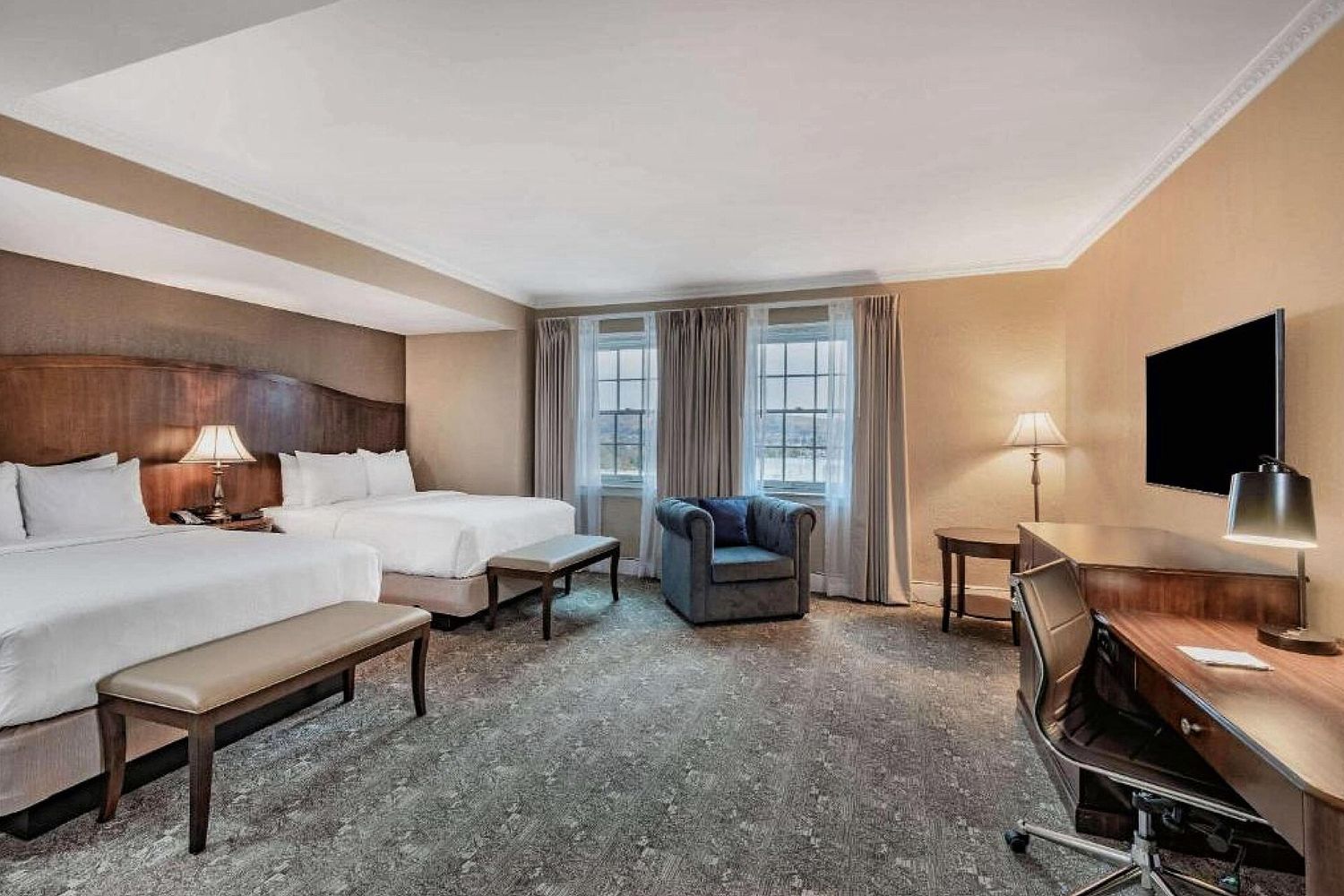 Deluxe Room — Valley View